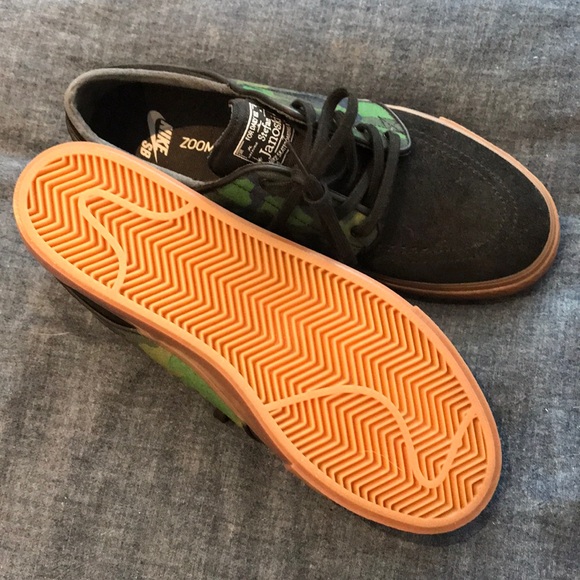 NEW Nike SB Stefan Janoski LE  - 9 - Picture 2 of 4